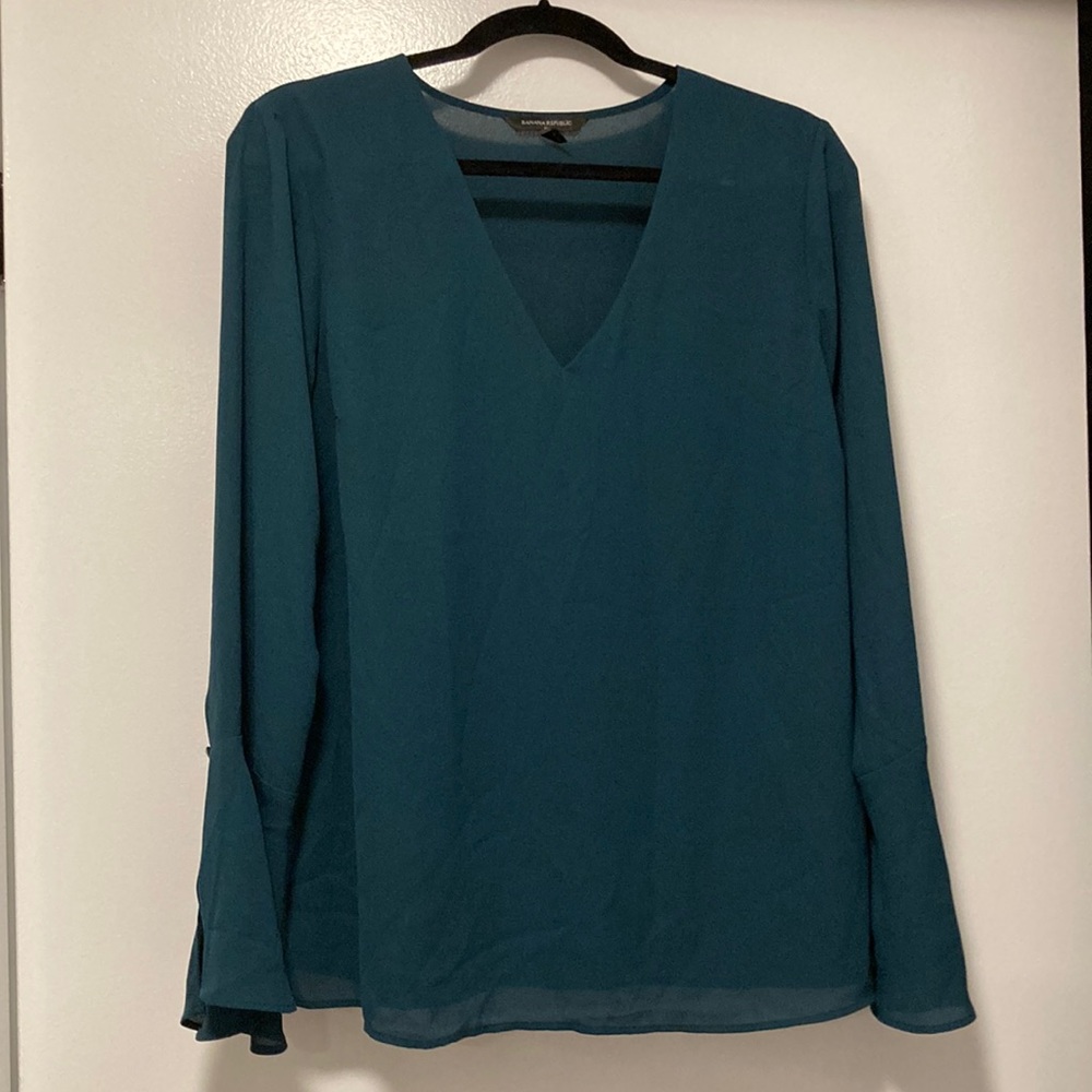 Banana Republic teal blouse M